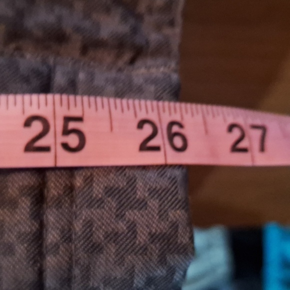 Columbia womens Black and gray pattern and metal clasps hooded ski jacket. NWOT - Picture 15 of 15